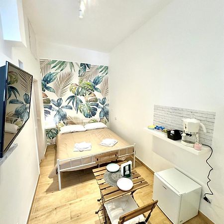 Bari Annette Room Exterior foto